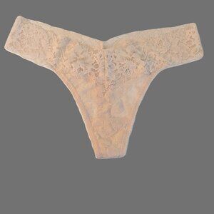 Soma Embraceble Signature Lace Light Nude Thong Size L